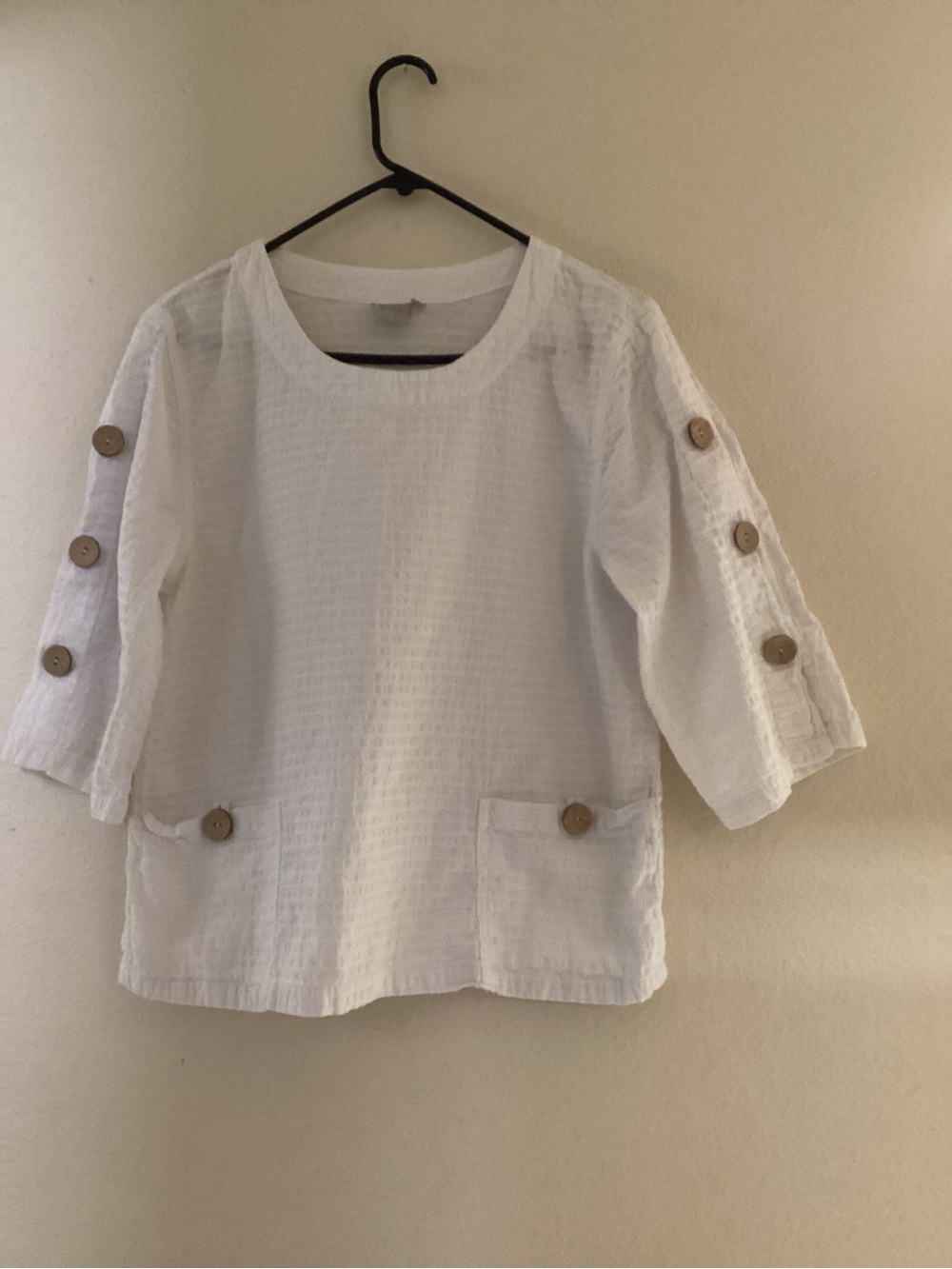 Women’s Focus White Big Buttons- Sleeve Cotton Top